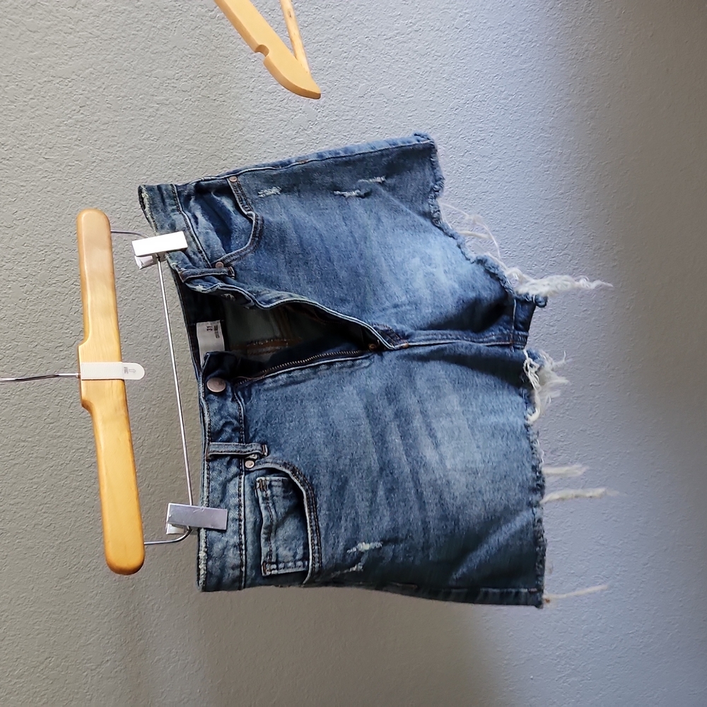 RSQ distressed curvy high rise cut off jean shorts, 31